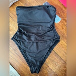 Shade & Shore Black one piece